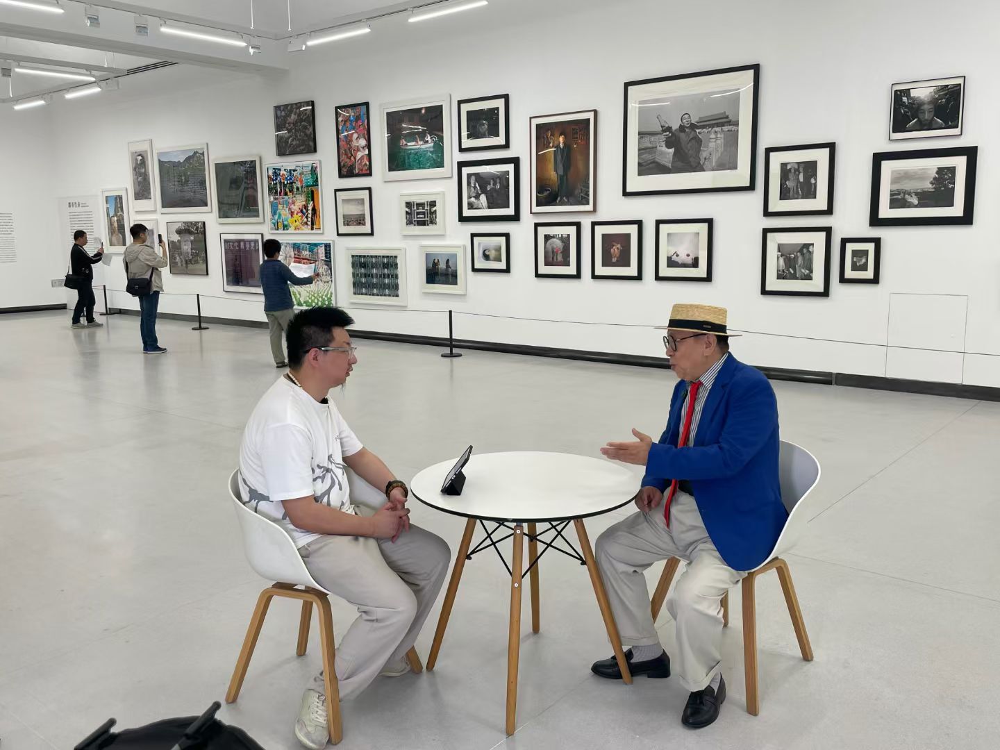 著名摄影收藏家靳宏伟