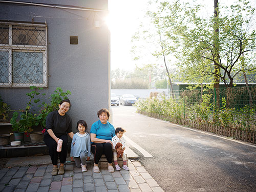 Muxinji, a family documentary project recording intimacy and growth